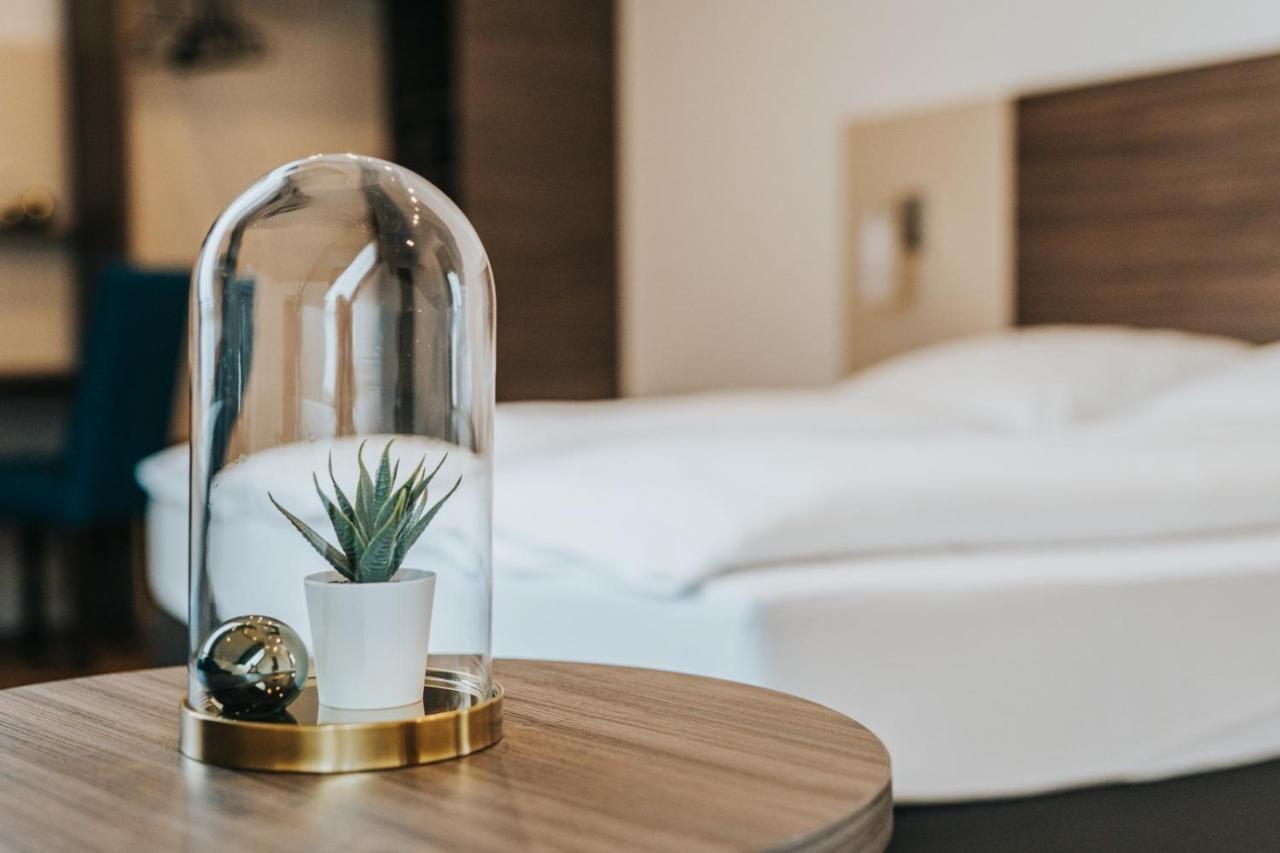 Hotel Restaurant Adria Stuben Bruehl Екстериор снимка